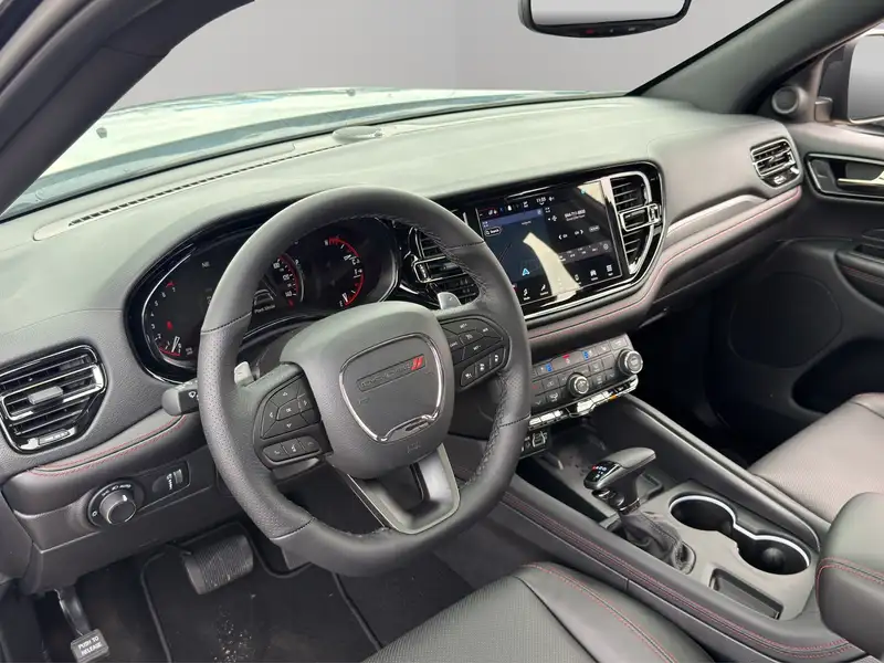2026 Dodge Durango GT Plus, černá, dovoz Kanada — foto 7 z 12