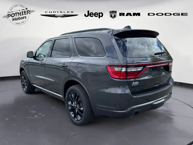 2026 Dodge Durango GT Plus, šedá, 0 km, dovoz Kanada — foto 3 z 12