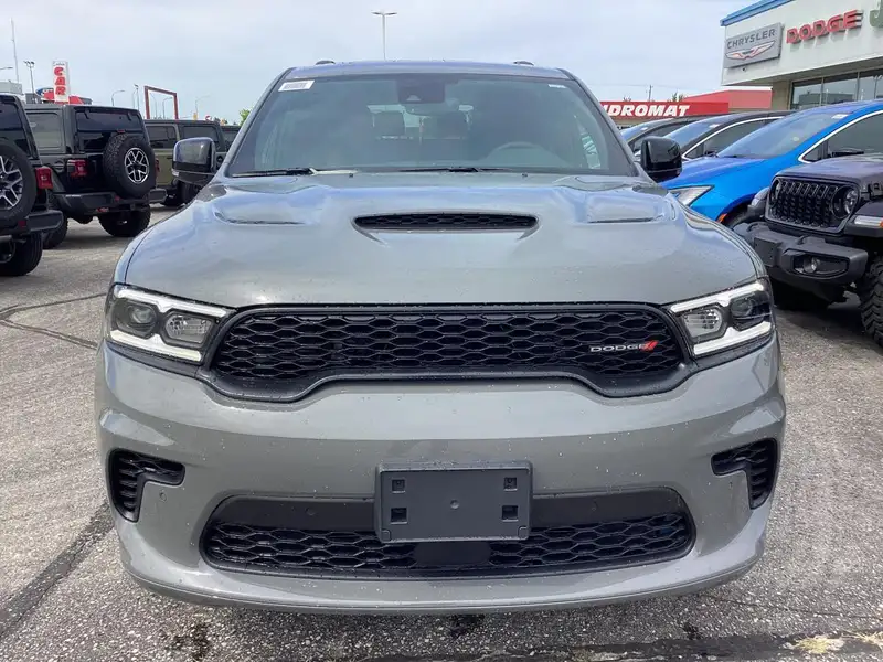 2026 Dodge Durango GT PLUS, šedá, 25 km, dovoz Kanada — foto 3 z 12