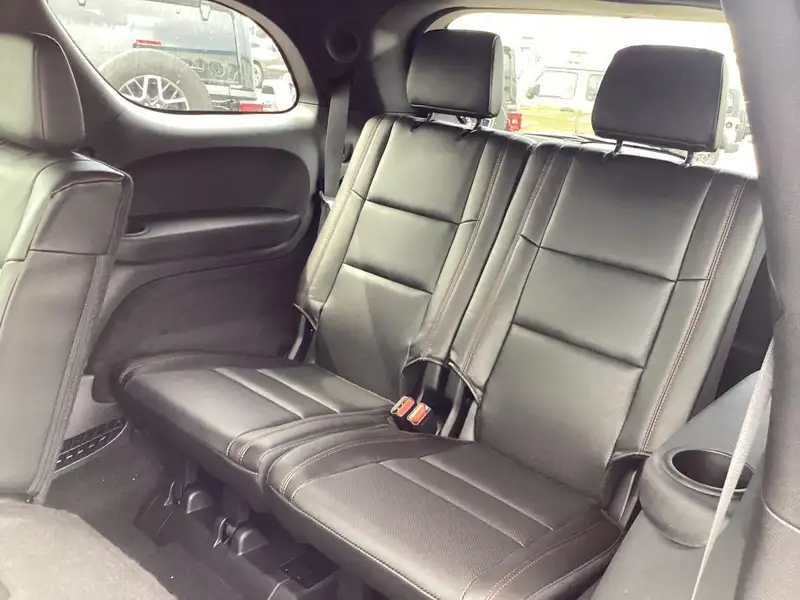 2026 Dodge Durango GT PLUS, šedá, 25 km, dovoz Kanada — foto 9 z 12