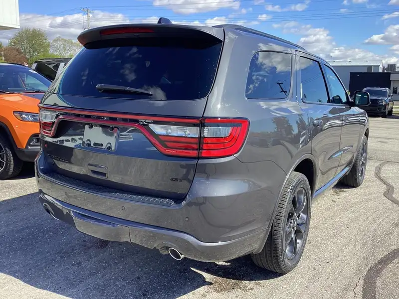 2026 Dodge Durango Gt Plus, šedá, 25 km, dovoz Kanada — foto 5 z 12
