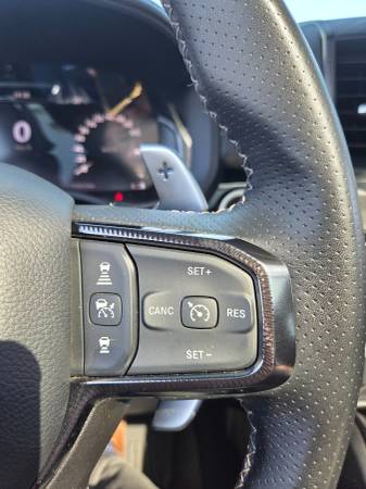 2025 RAM, dovoz Kanada — foto 12 z 12