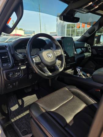 2025 RAM, dovoz Kanada — foto 9 z 12