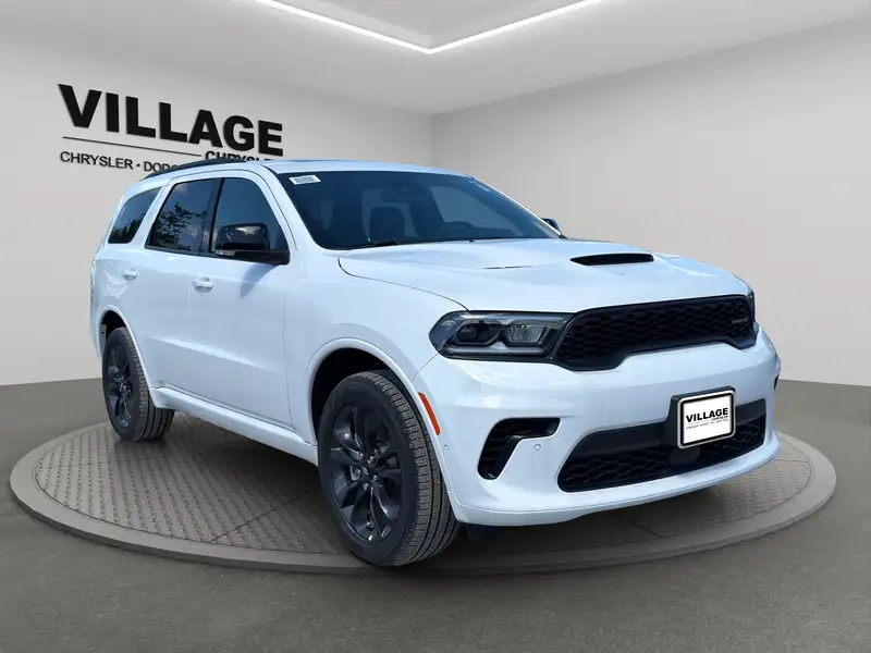 2026 Dodge Durango GT Plus, bílá, dovoz Kanada — foto 3 z 12