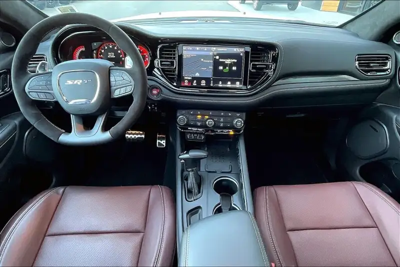 2025 Dodge Durango Srt Hellcat Silver Bullet, stříbrná, 69 km, dovoz Kanada — foto 5 z 12
