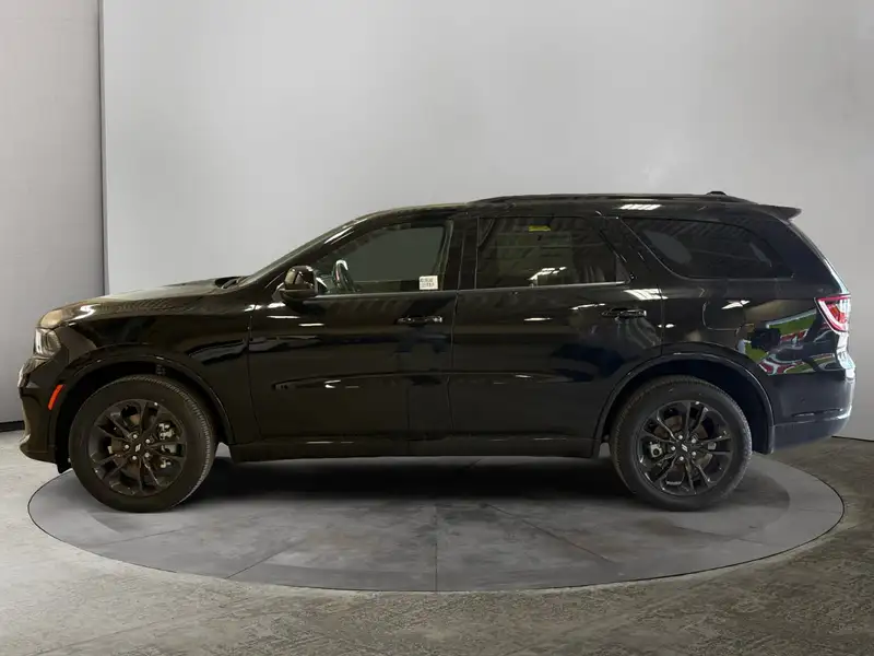2026 Dodge Durango GT, černá, dovoz Kanada — foto 2 z 12
