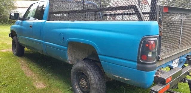 2001 Dodge Ram, 313 998 km, dovoz Kanada — foto 3 z 5