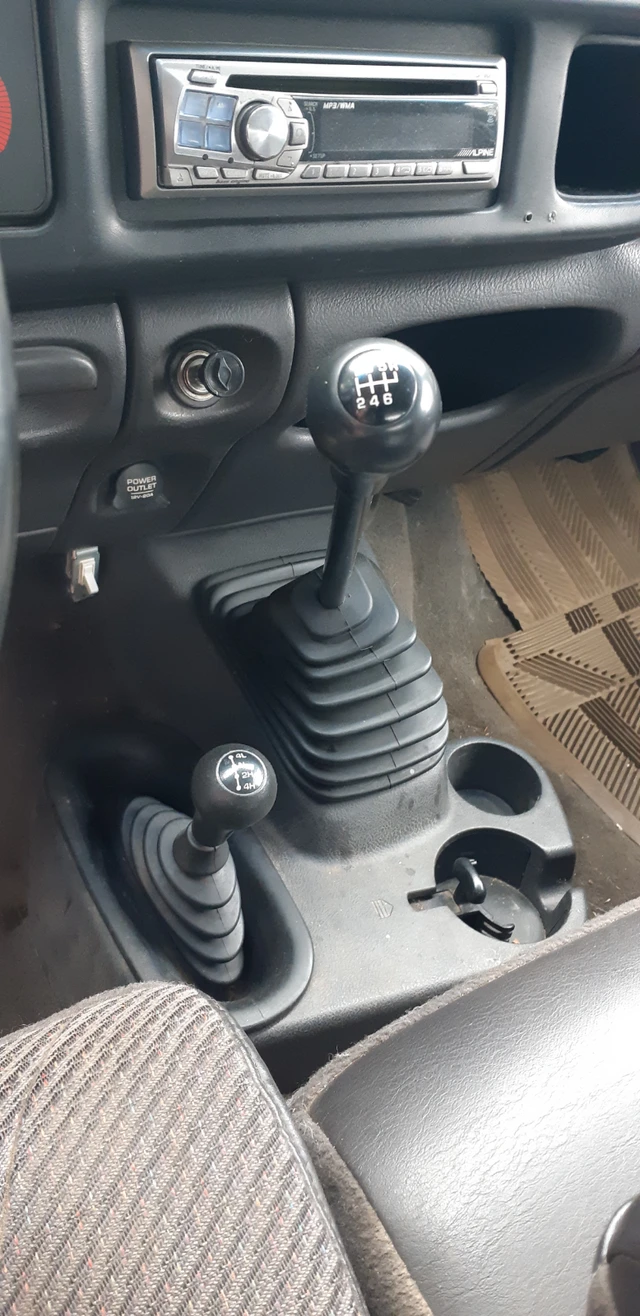2001 Dodge Ram, 313 998 km, dovoz Kanada — foto 5 z 5