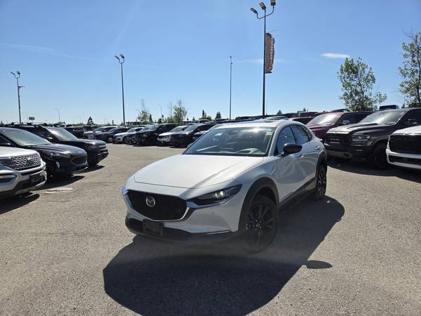 2024 Mazda, dovoz Kanada — foto 1