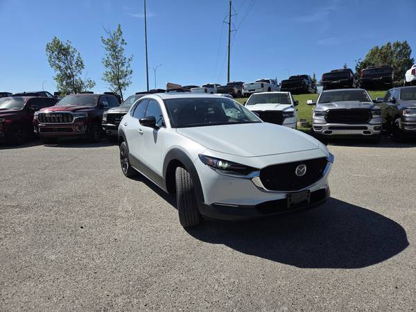 2024 Mazda, dovoz Kanada — foto 3 z 12