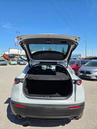 2024 Mazda, dovoz Kanada — foto 6 z 12