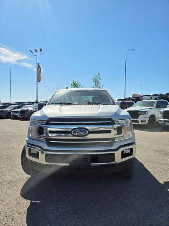 2019 Ford, dovoz Kanada — foto 2 z 12