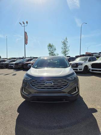 2020 Ford, dovoz Kanada — foto 2 z 12