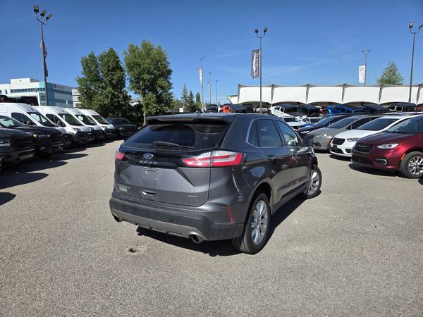2020 Ford, dovoz Kanada — foto 6 z 12