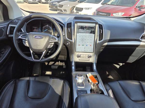 2020 Ford, dovoz Kanada — foto 9 z 12