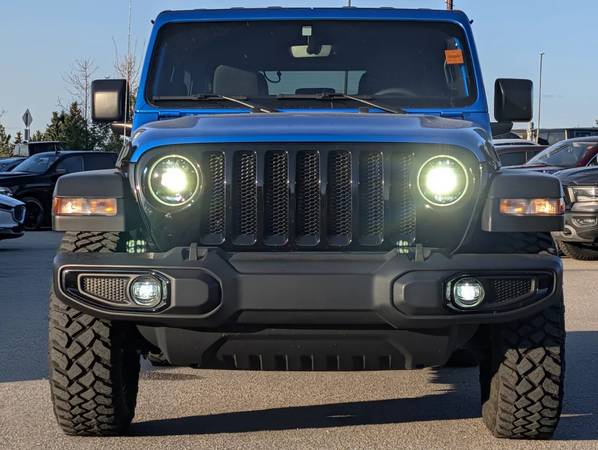 2023 Jeep, dovoz Kanada — foto 2 z 12