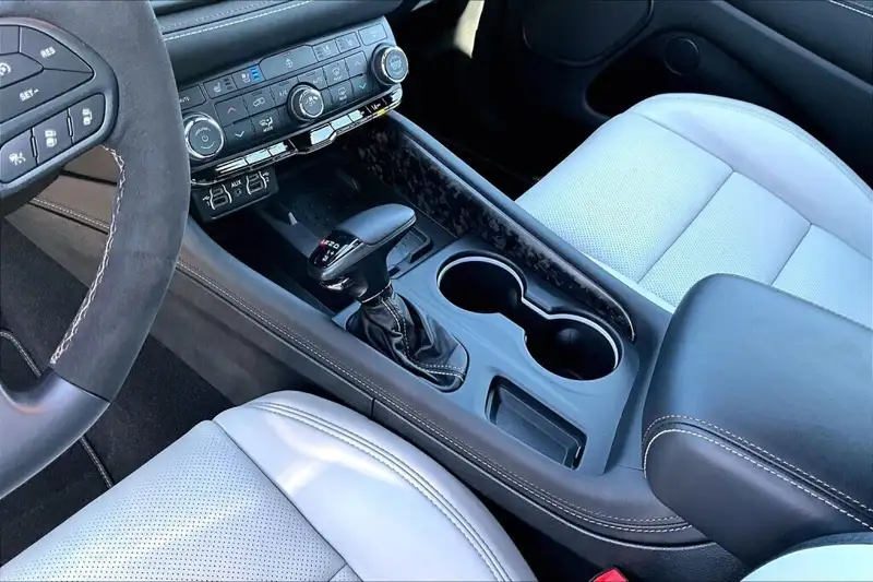 2025 Dodge Durango Srt Hellcat Hammerhead, modrá, 0 km, dovoz Kanada — foto 7 z 12