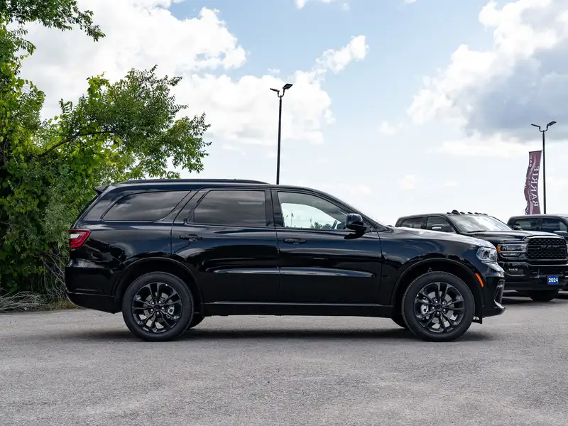 2026 Dodge Durango GT, černá, dovoz Kanada — foto 12 z 12