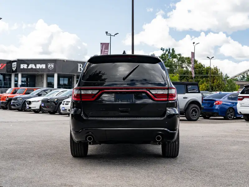 2026 Dodge Durango GT, černá, dovoz Kanada — foto 6 z 12