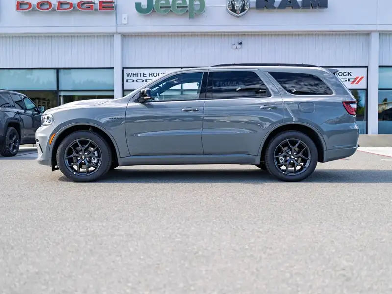 2026 Dodge Durango GT HEMI Plus, šedá, 13 km, dovoz Kanada — foto 3 z 12