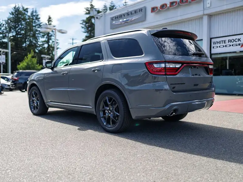 2026 Dodge Durango GT HEMI Plus, šedá, 13 km, dovoz Kanada — foto 4 z 12
