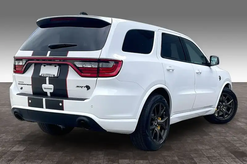 2026 Dodge Durango Srt Hellcat Jailbreak, bílá, 0 km, dovoz Kanada — foto 5 z 12