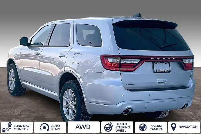 2026 Dodge Durango Sxt, stříbrná, 0 km, dovoz Kanada — foto 4 z 12