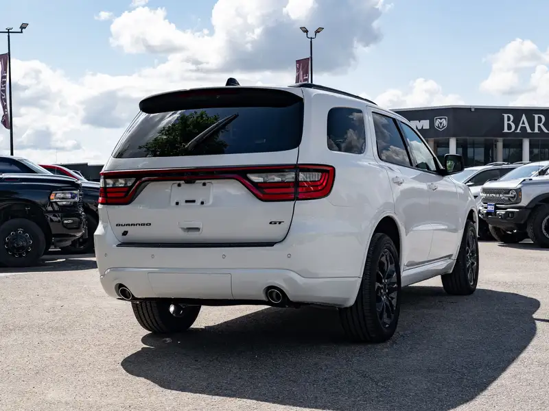 2026 Dodge Durango GT, bílá, dovoz Kanada — foto 11 z 12