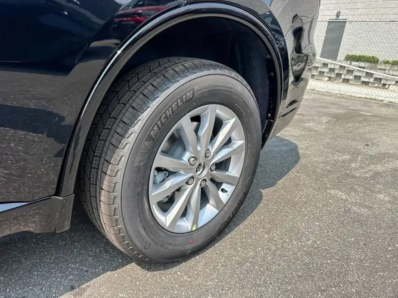 2026 Dodge Durango SXT, černá, dovoz Kanada — foto 7 z 12