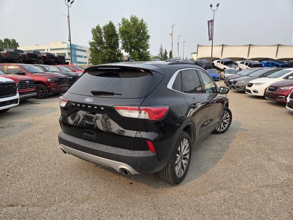 2022 Ford, dovoz Kanada — foto 7 z 12