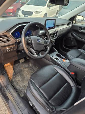 2022 Ford, dovoz Kanada — foto 9 z 12