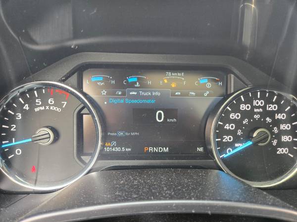 2020 Ford, dovoz Kanada — foto 11 z 12