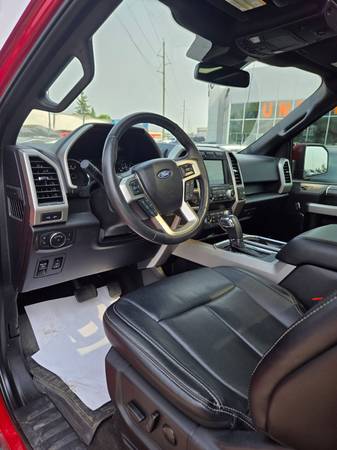 2020 Ford, dovoz Kanada — foto 9 z 12