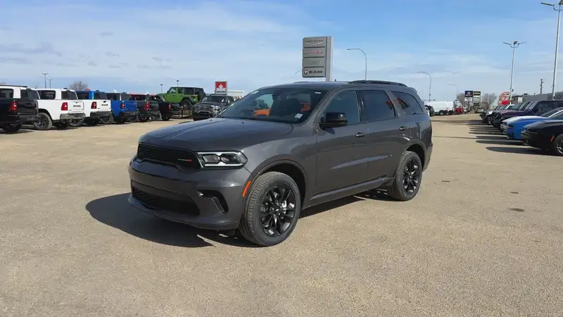 2026 Dodge Durango SXT, šedá, 19 km, dovoz Kanada — foto 3 z 12