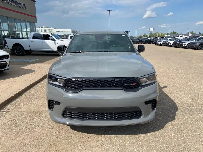 2026 Dodge Durango SXT, šedá, dovoz Kanada — foto 2 z 12