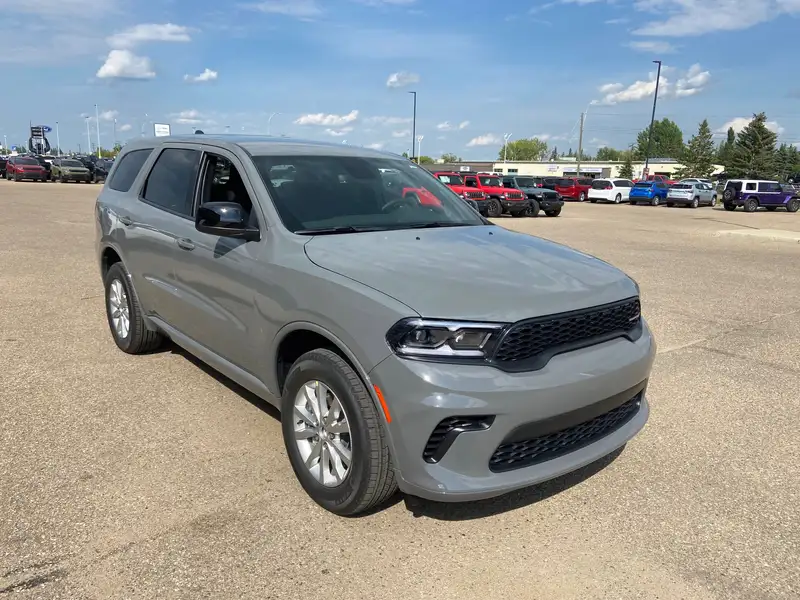 2026 Dodge Durango SXT, šedá, dovoz Kanada — foto 3 z 12