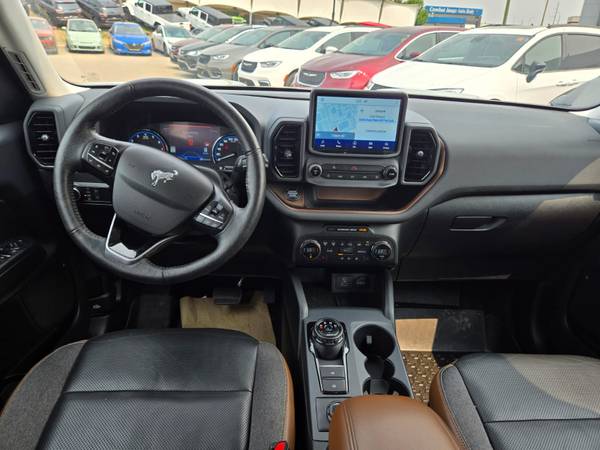 2021 Ford, dovoz Kanada — foto 10 z 12