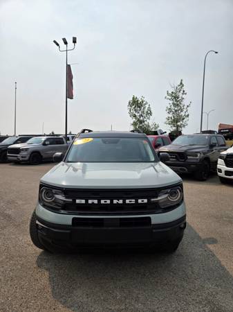 2021 Ford, dovoz Kanada — foto 2 z 12