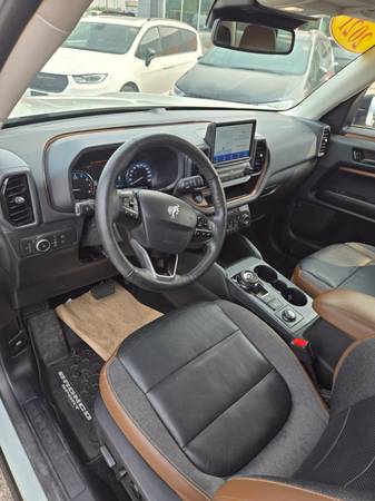 2021 Ford, dovoz Kanada — foto 9 z 12
