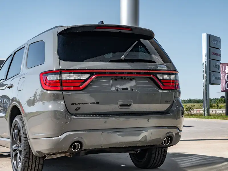 2026 Dodge Durango GT, šedá, dovoz Kanada — foto 7 z 12