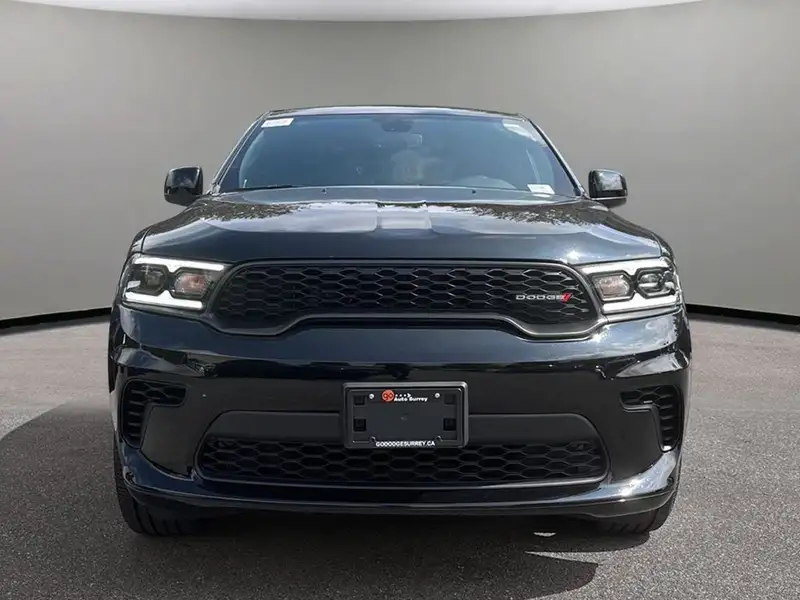 2026 Dodge Durango GT, černá, dovoz Kanada — foto 2 z 12