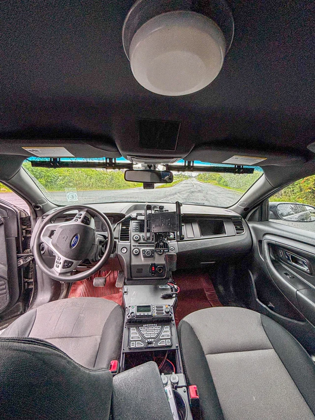 2014 Ford Taurus, 172 000 km, dovoz Kanada — foto 3 z 3