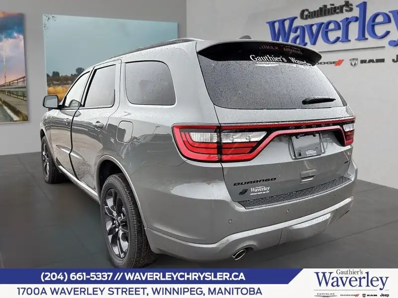 2026 Dodge Durango GT, šedá, 12 km, dovoz Kanada — foto 6 z 9