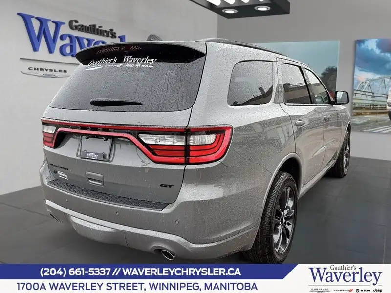 2026 Dodge Durango GT, šedá, 12 km, dovoz Kanada — foto 8 z 9