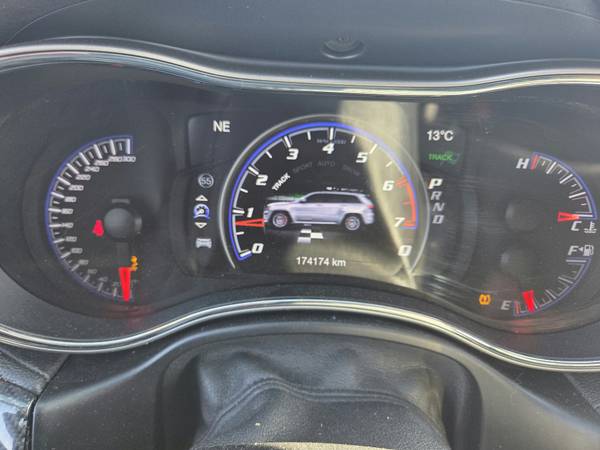2017 Jeep, dovoz Kanada — foto 10 z 12