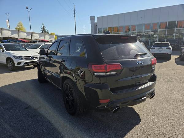 2017 Jeep, dovoz Kanada — foto 4 z 12