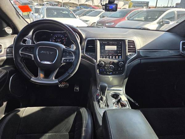 2017 Jeep, dovoz Kanada — foto 9 z 12