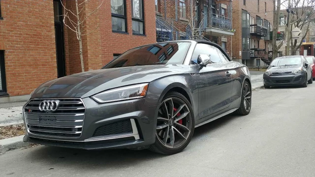 2018 Audi S5, šedá, 49 000 km, dovoz Kanada — foto 3 z 5
