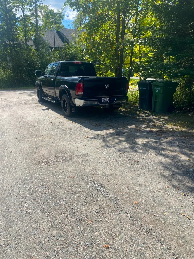 2019 Dodge Ram1500, černá, 212 km, dovoz Kanada — foto 3 z 5