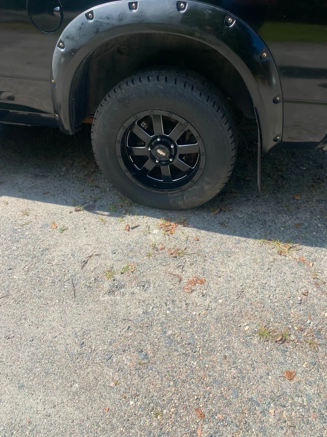 2019 Dodge Ram1500, černá, 212 km, dovoz Kanada — foto 4 z 5